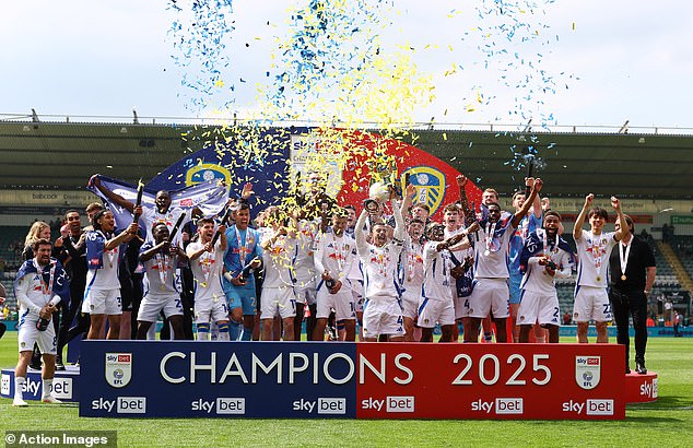 Leeds se vraća u Premier ligu nakon što je osvojio prvenstvo prošle sezone sa 100 bodova