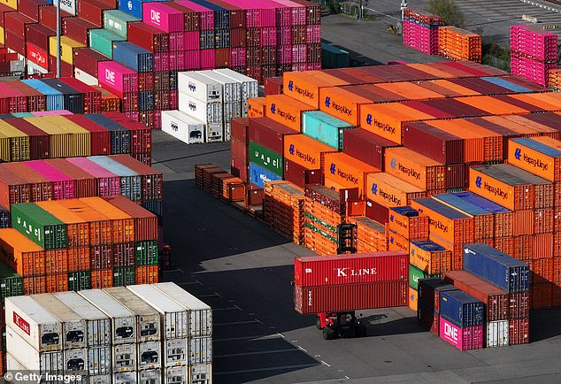 Boissonov trofej vjerojatno je bio zamišljen da odražava Hamburgov industrijski duh, s tim da je njegov trofej jedno od najprometnijih europskih brodskih čvorišta