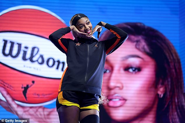 Reese odgovara na gomilu nakon što je predstavljena na All-Star igri prošlog vikenda