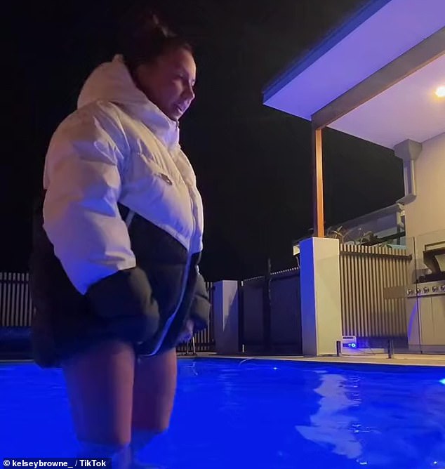 Špekulacije da su zvijezde postale predmet započela je nakon što je Browne u srpnju prošle godine objavio ovaj video na Tiktoku