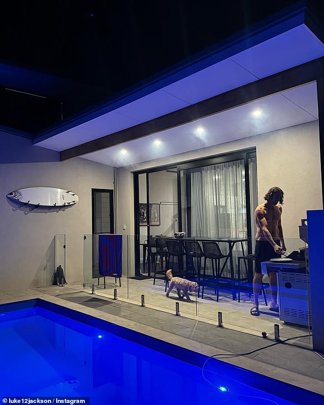 Internet Sleuths sastavio je dva i dva i prepoznao bazen u njenom videu iz objave na društvenim mrežama Jackson Made (na slici) u svibnju 2024