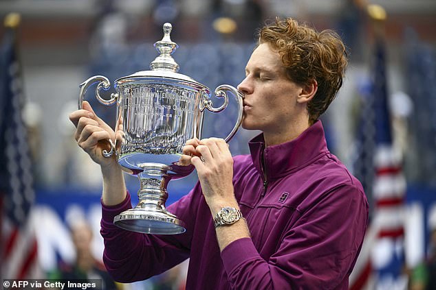 Sinner je u početku očišćen prije nego što je žalba svjetske antidoping agencije dovela do zabrane