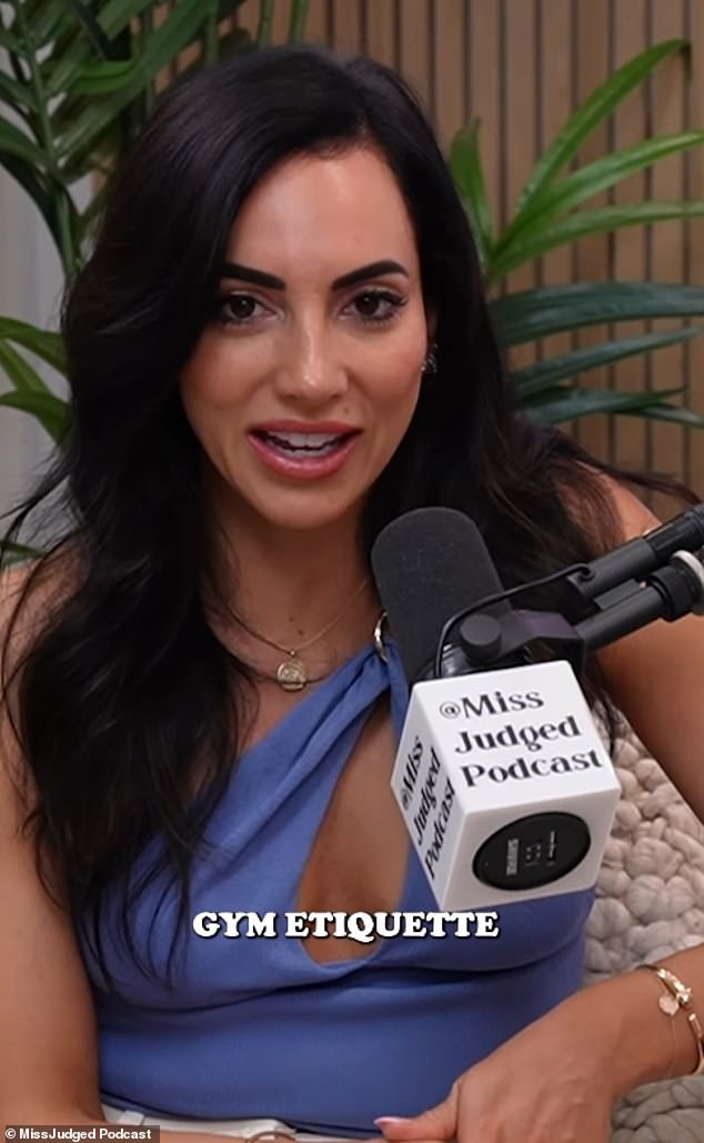 Kad se Curtis pojavio na svom podcastu, Pettinato je rekao da je