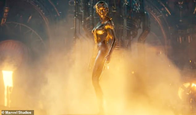To je nemilosrdno daft film, ali nikad manje od angažiranja, i beskrajno bolji od izmučenog 2015. ponovno pokretanje Fantastične četvorke