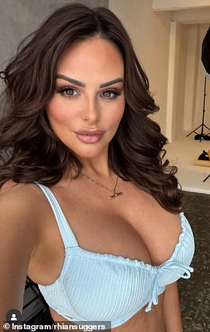 Rhian je otkrila da se osjeća 'seksi nego ikad' nakon što je u subotu izgubila 4 kilograma nakon operacije smanjenja dojke u svježem ažuriranju navijača (na slici na slici nakon smanjenja u subotu)