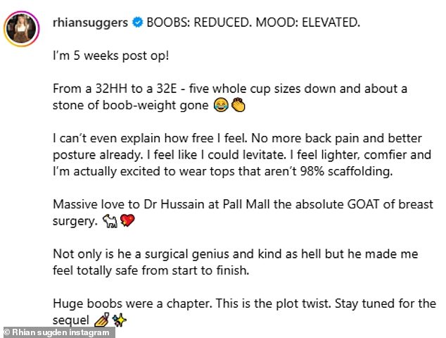 Pozivajući u blijedo plavom grudnjaku za njezine gotovo 500 000 sljedbenika, Rhian je rekao: 'Od 32hh do 32e - pet cijelih veličina šalice dolje i oko kamena mase boob -a nestalo je'