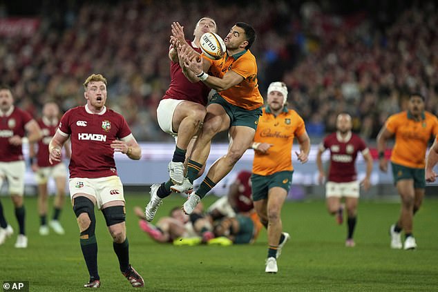 James Lowe nije imao svoj najbolji učinak, ali pružio je asistenciju za Tadhg Beirne