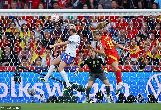 Alessio Russo u drugom poluvremenu je ubacio stvari za Englesku