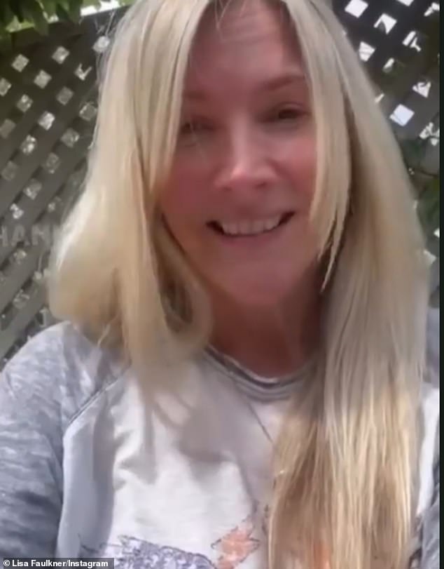 U videu prenesenom na Instagram u ponedjeljak, njegova supruga Lisa prenijela je tišinu prvi put otkad je otpušten suprug