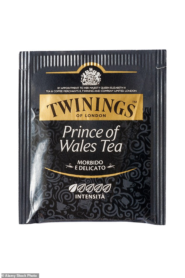 Piva blizanca osvojila je uslugu s kraljem Charlesom kada je prošle godine obnovio njihov kraljevski nalog