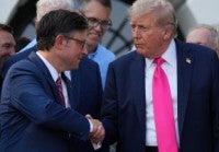 Roganovi Rants dolaze dok predsjednik kuće Mike Johnson i drugi republikanci prekidaju s predsjednikom Donaldom Trumpom zbog dosjea Epstein