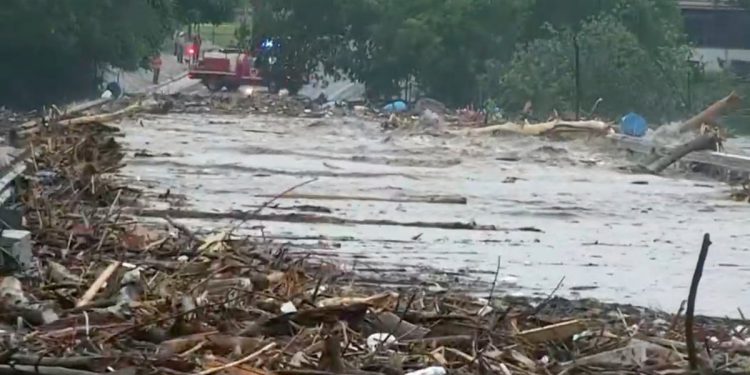 13 prijavljeno mrtvo, više nestalih, uključujući djevojke iz ljetnog kampa nakon katastrofalnih poplava u Teksasu