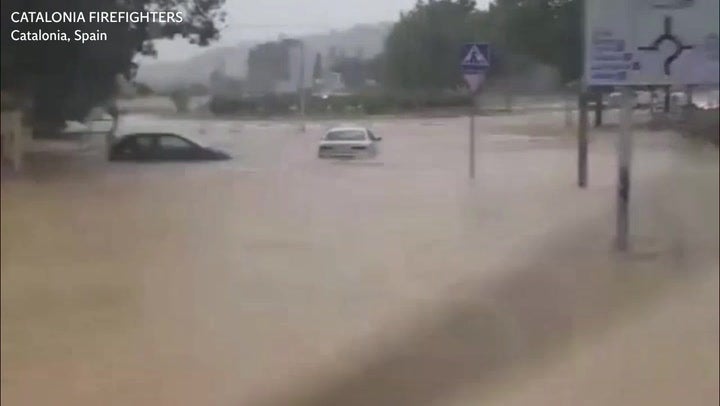 Potres je uslijedio samo dan nakon što je Španjolsku pretukao jaka kiša i poplava bljeskalica