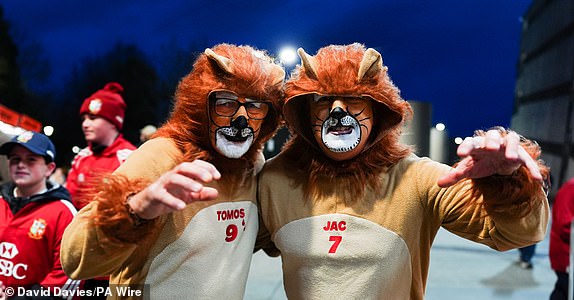 British and Irish Lions fans ahead of the Qatar Airways Lions Tour 2025, second test match at the Melbourne Cricket Ground, Melbourne, Australia. Picture date: Saturday July 26, 2025. PA Photo. Photo credit should read: David Davies/PA Wire.RESTRICTIONS: Use subject to restrictions. Editorial use only, no commercial use without prior consent from rights holder.