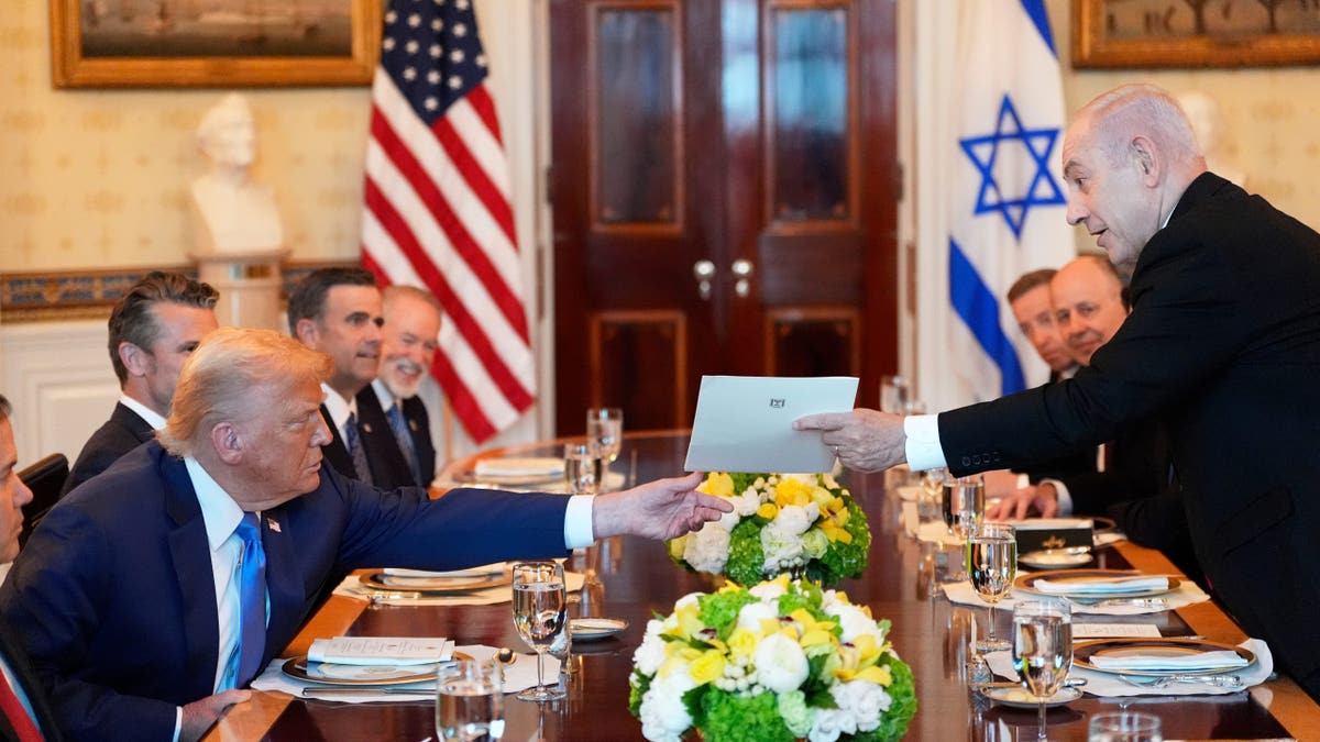 Netanyahu nominira Trumpa za Nobelovu nagradu za mir