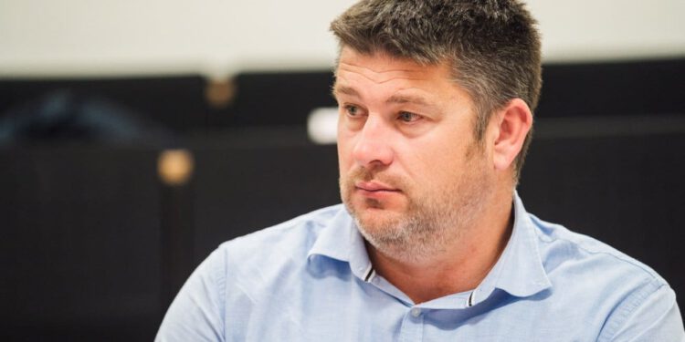 Ante Popović kritizira prvu godinu mandata Tomislava Šute: “Građani zaslužuju rezultate, a ne predstave”