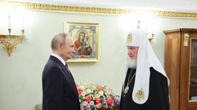Putin slams 'varvarski tretman' ruske kulture