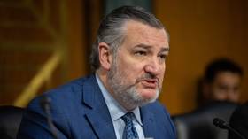 Pro-Regime Promijeni američki senator pozdravlja 'naše' vojne udare na Iran