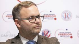 EU 'nema novca osim rata' - mađarski službenik