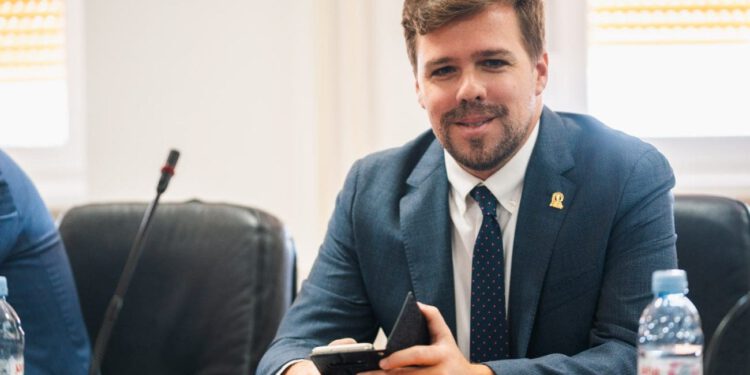 Stanišić žestoko udario po Centru: “Barbir mora promijeniti prezime u Puljak da bi postao dio obiteljskog stabla”