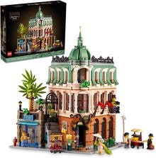 LEGO ICONS Boutique Hotel
