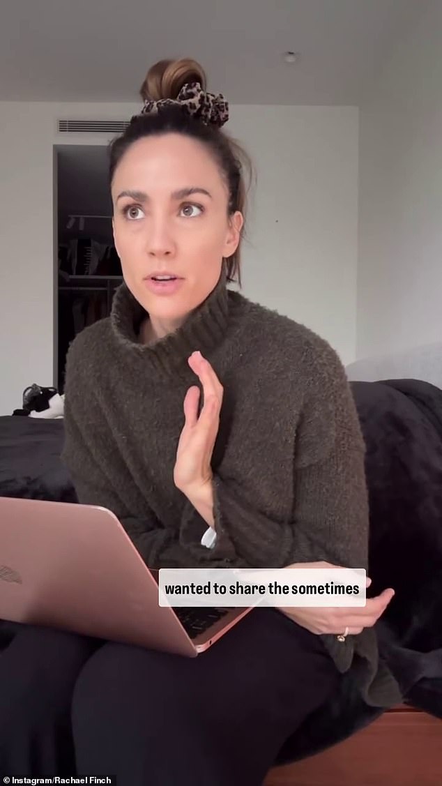 Dolazi nakon što je Aussie manekenka Rachael Finch nedavno podijelila strašnu poruku koju je dobila od internetskog mržnje i uzvratila u trol
