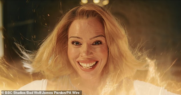 Ncutijev lik regenerirao se u Rose Tyler (Billie Piper, na slici) u scenama koje su gledatelje poslale u pad