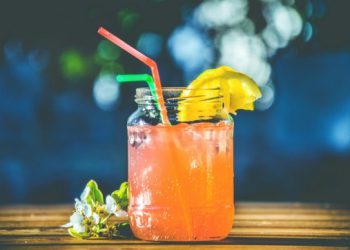 Akademis Cocktail Club: Na taraci studentskog centra svakog četvrtka