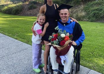 Alex McKinnon uzvraća nakon što je na dan presvukao zadivljujući snub iz svog kluba NRL -a koji je vratio oštre uspomene na igru u kojoj je bio paraliziran