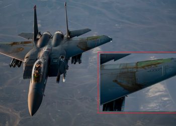 Američka vojska objavila fotografiju aviona u letu: U oko upada hrđa na krilima