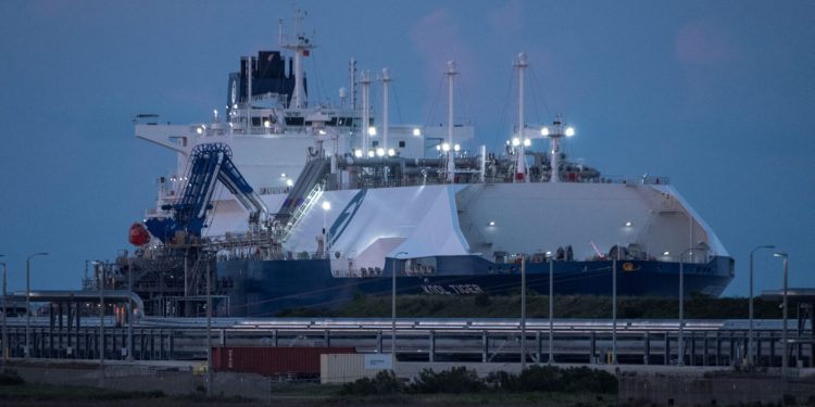 Američki izvoz LNG-a zbog sezonskih radova opao u lipnju