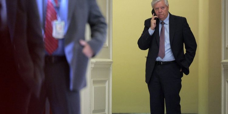 Američki senator navodi Iran bombardiranje u prijetnji Rusiji – RT World News