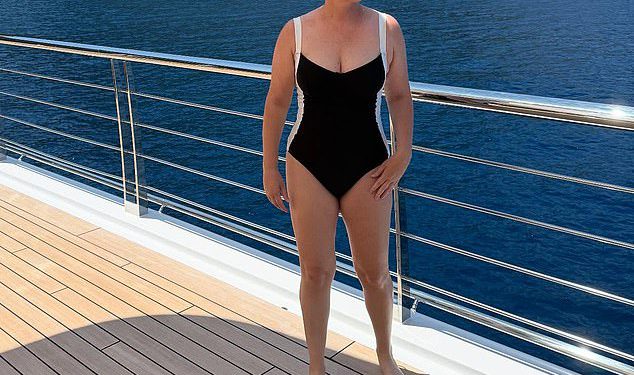 Amy Schumer pokazuje najtanji okvir ikada u kupaćem kostimu nakon Orempic Noćne more