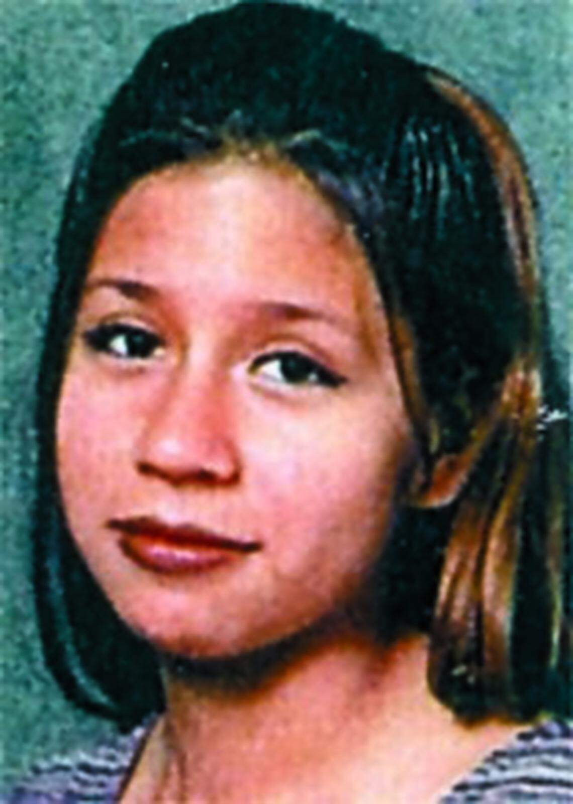 Vlasti su uhitile Jessea Leeja Castilla u vezi s ubojstvom Anna Pelayo, tinejdžera koji je pronađen s ranom od vatrenog oružja u glavu sa strane ceste prije gotovo 30 godina.