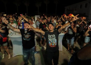 Atomsko sklonište razvalilo pozornicu Virskog ljeta! Legendarni pulski bend odsvirao žestoki dvosatni koncert