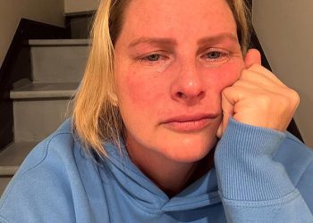 Aussie Olimpijski veliki Leisel Jones otkriva uznemirujuću priču iza srčane fotografije koja će sve njezine obožavatelje vrlo zabrinuti