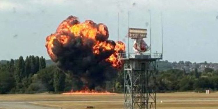 Avionske nesreće u Velikoj Britaniji (video) – RT World News