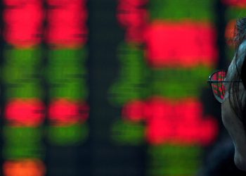 Azijske burze porasle, dolar ojačao