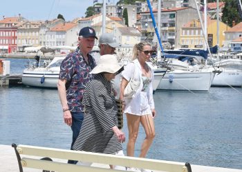 Bill Clinton prošetao rivom u Malom Lošinju