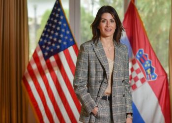 Bivša američka veleposlanica Nathalie Rayes vraća se u Hrvatsku kako bi u Šibeniku dobila posebno priznanje