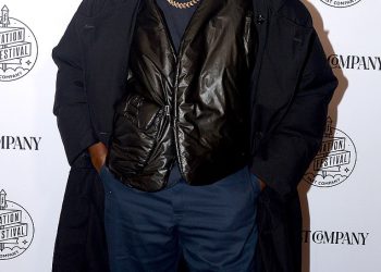 Bivši pomoćnik Kanyea Westa udario ga je s još jednom tvrdnjom za seksualno zlostavljanje dok ga optužuje da ju je usmeno silovao