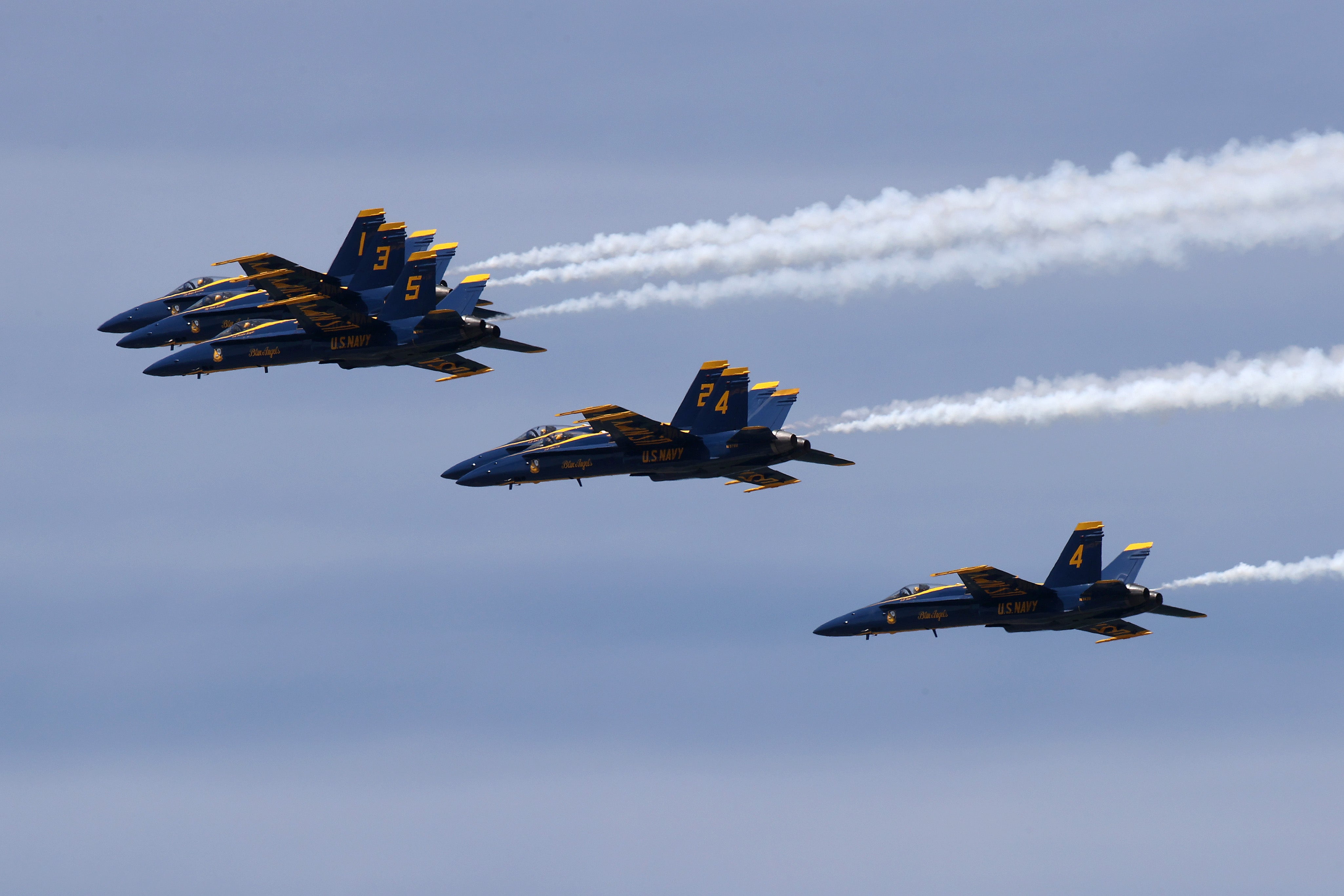 Demonstracijska eskadrila leta mornarice Blue Angels izvodi emisije u cijeloj zemlji od 1946