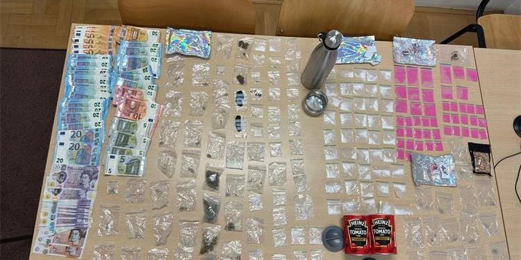 Britanka pala s drogom u Tisnom