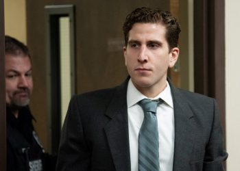 Bryan Kohberger Prigovor o priznanju Live Ažuriranja: Obitelji žrtava Idahoa stižu na sud kao osumnjičeni za ubojstvo koje se izjasni