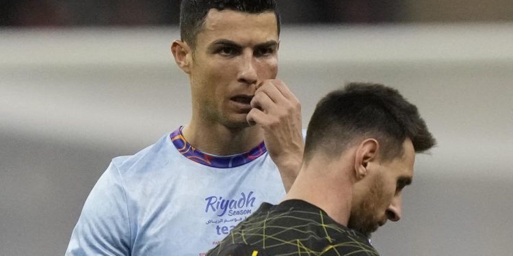 Budilica Luigi Garlando: Od Messija do Cr7, nogomet u vrijeme pijeska