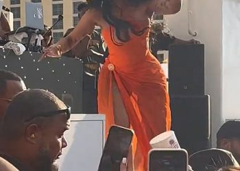 Cardi B se ‘tuži’ zbog gadnog incidenta koji se dogodio u Las Vegasu prije dvije godine
