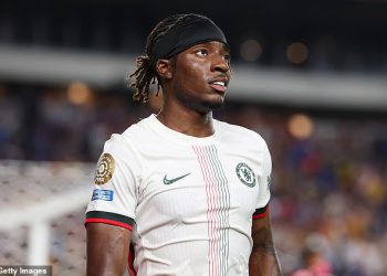 Chelsea zvijezda noni Madueke ‘slaže se s osobnim uvjetima s Arsenalom’ … ali Gunners ‘još uvijek trebaju postići posao s Bluesom za krila’