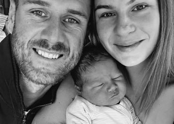 Collingwood Star i njegov partner najavljuju velike vijesti o bebi