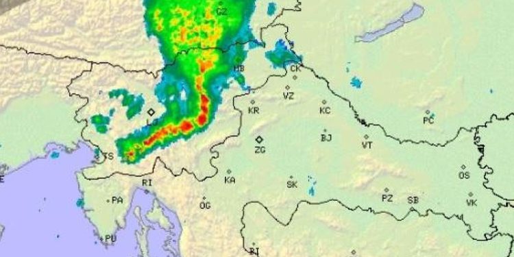 DHMZ objavio posebno upozorenje: ‘Stiže jako nevrijeme! Najgore dolazi tijekom idućeg sata. Budite na oprezu…’