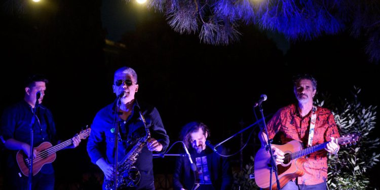 “Daleka obala” Jakše i Hrepe nastupa u Petrčanima. Ulaz je besplatan